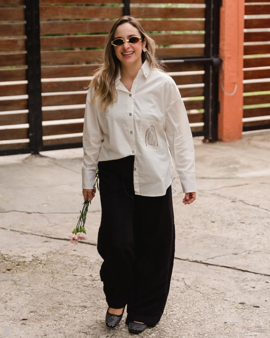 Camisa Milagrosa Lineal